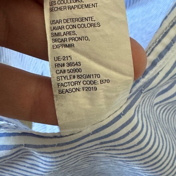 IZOD L Saltwater Relaxed Classics White & Blue Stripe W/ texture. Cott… - Picture 10 of 17